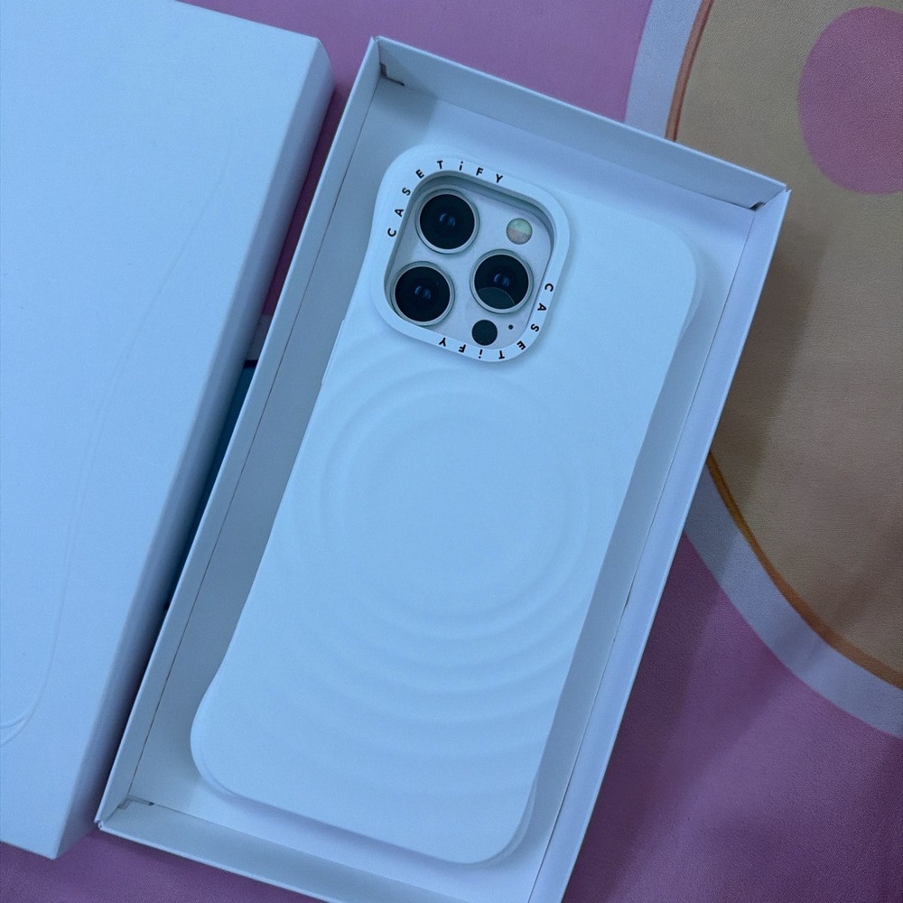Casetify White iPhone 16 Promax Case